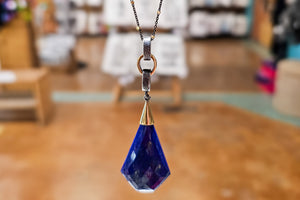 Bora Lapis Lazuli Pendant