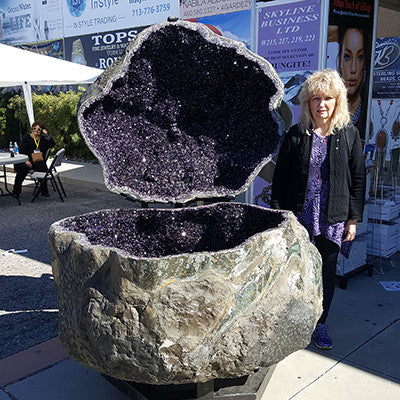 Tucson Gem and Mineral Show - Stagecoach